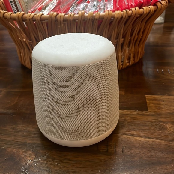 Hub wireless speaker - Picture 1 of 4